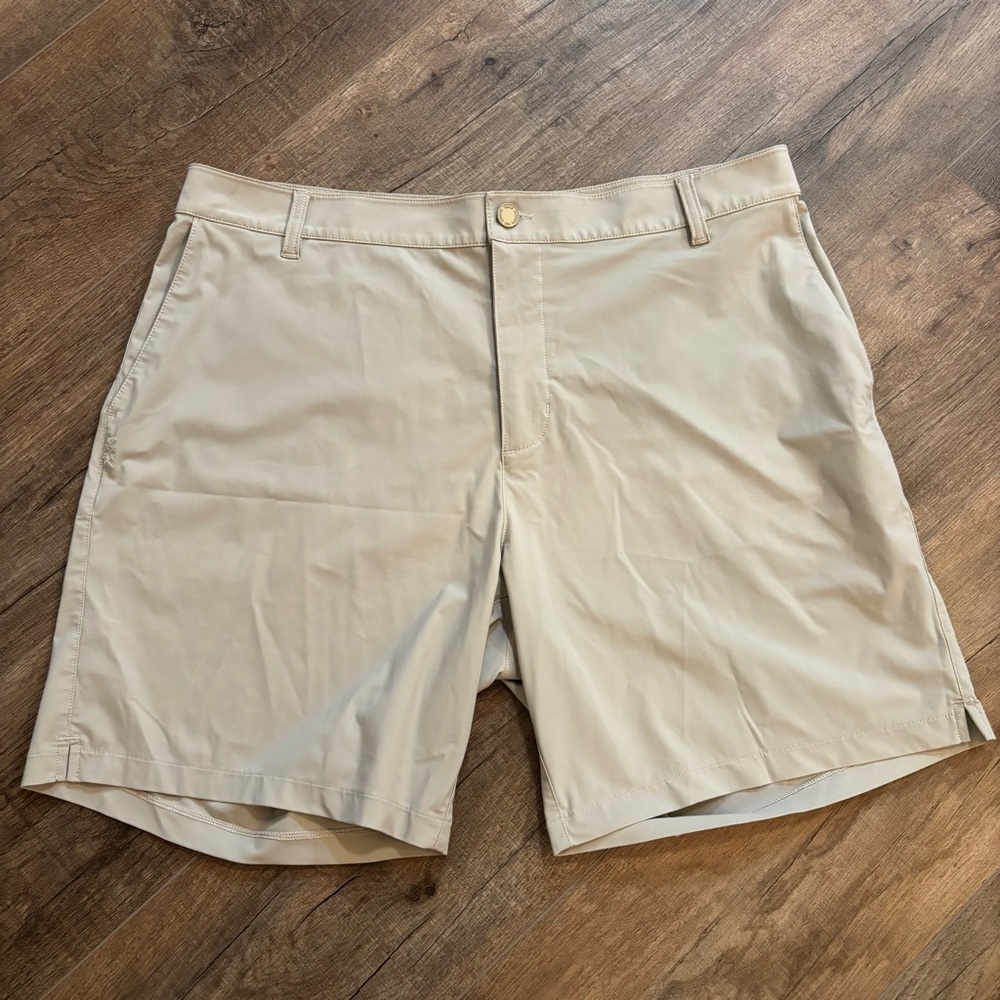 RHONE Men's Size 38 Flat Front Gray Shorts Golf Outdoor Resort Dress‎